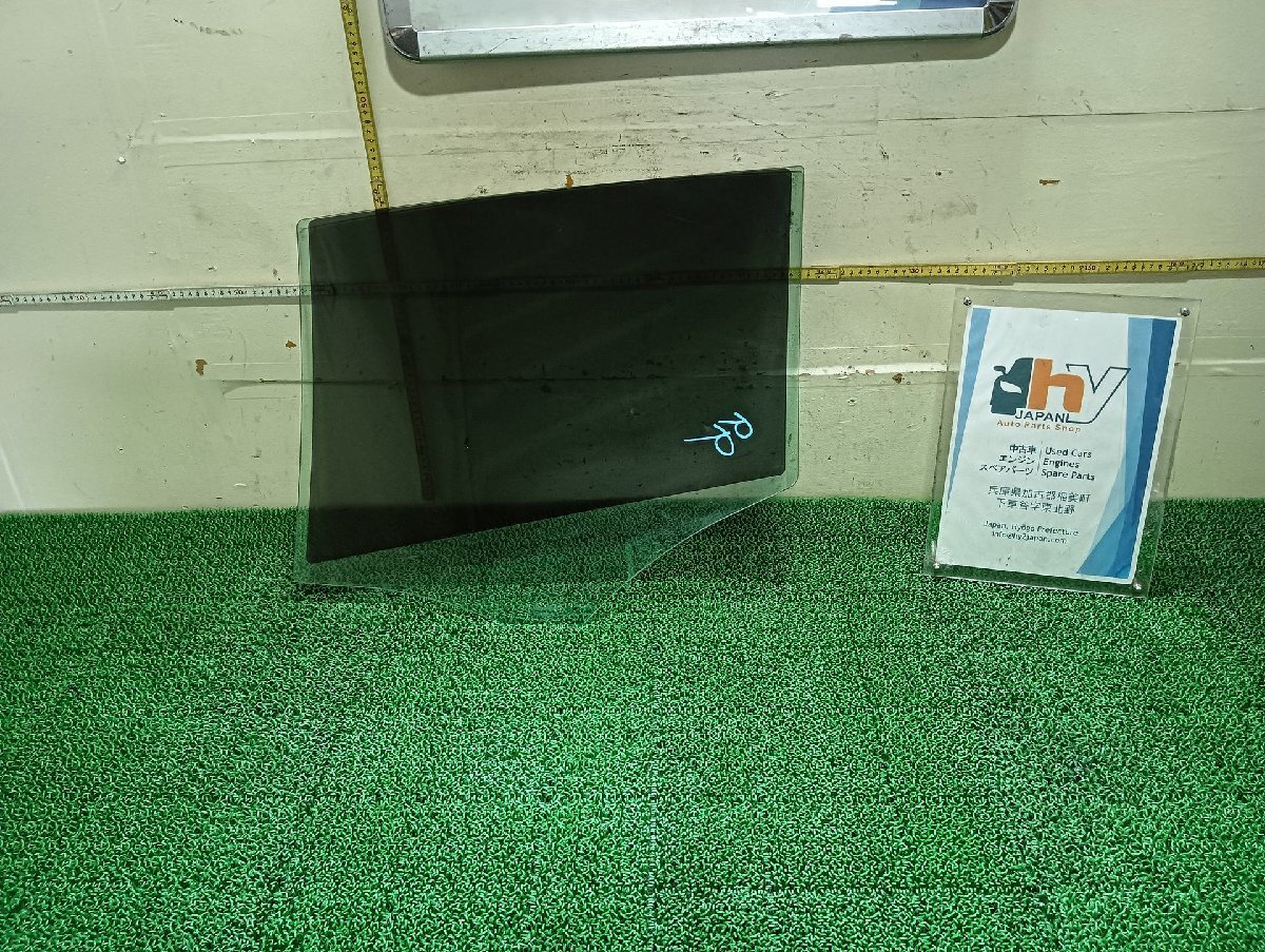 ボルボ 右 リアドアガラス V60 DBA-FB420, 2015 #hyj NSP232352