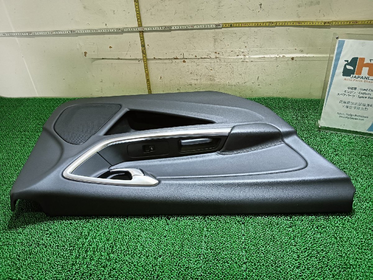 ボルボ 左 フロントドアトリム V60 DBA-FB420, 2015 #hyj NSP232334
