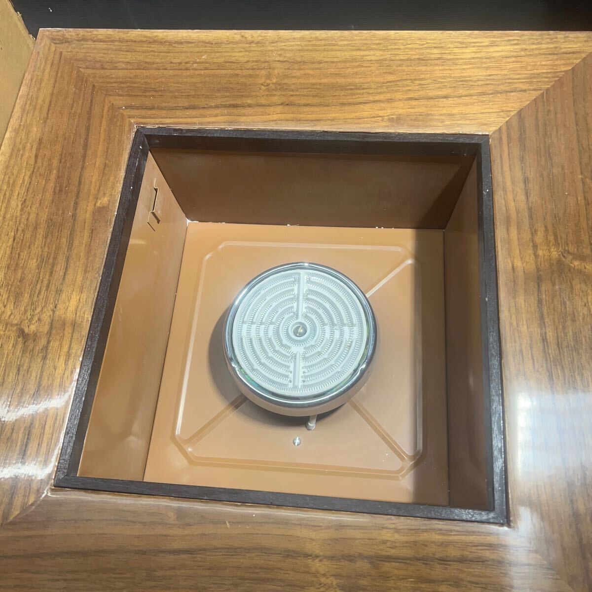 140サイズ発送 中古 レトロ家電 ナショナル/高級角型電気火鉢/灰 140サイズ発送 中古 レトロ家電 ナショナル/高級角型電気火鉢/灰