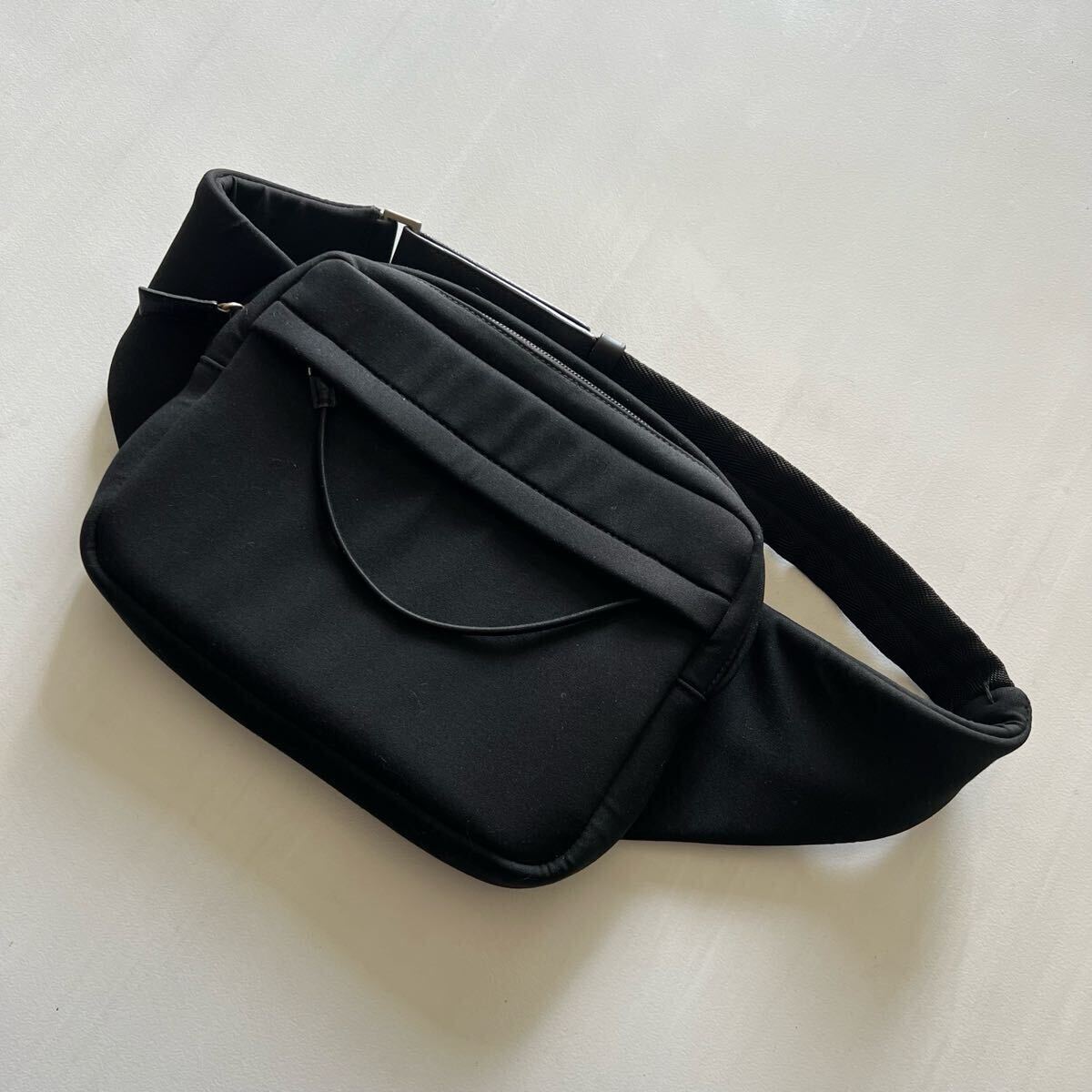 1999AW PRADA ボディーバッグ 黒 イタリア製 ナイロン レザー 1999AW PRADA ボディーバッグ 黒 イタリア製 ナイロン レザー