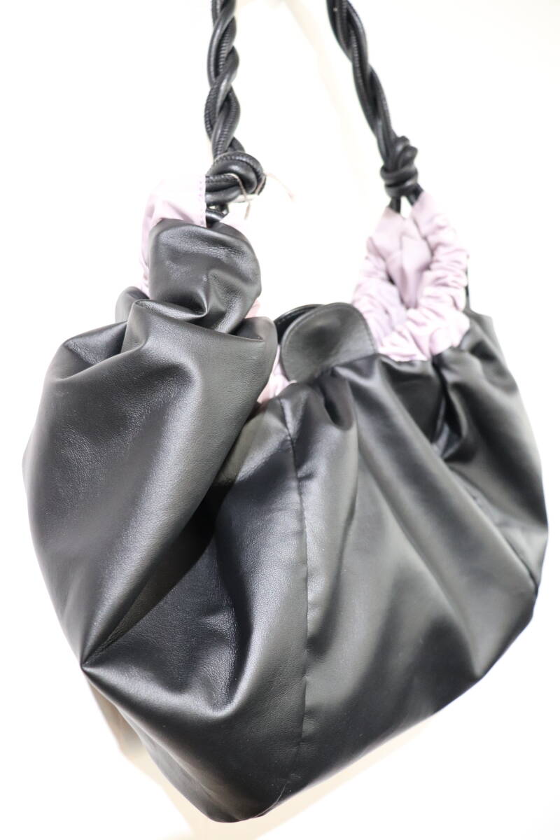 21AW 即決 MARNI マル二 リバーシブル 2WAY 編み込みハンドル ラベンダーナイロンツイル オールレザーバッグ ワンショルダーバッグ 黒