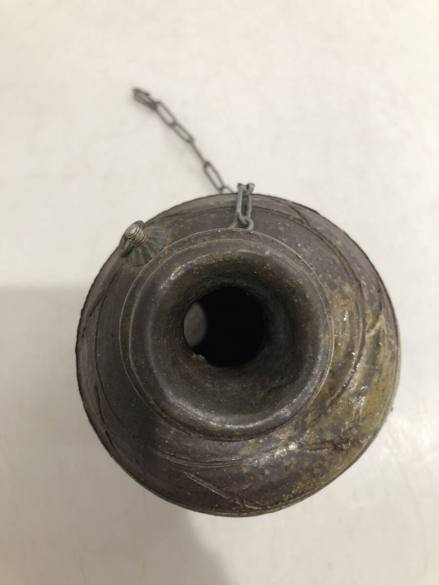 B3162 信楽焼 うずくまる花入 在銘 印あり 花瓶 壺 花器 花生 B3162 信楽焼 うずくまる花入 在銘 印あり 花瓶 壺 花器 花生
