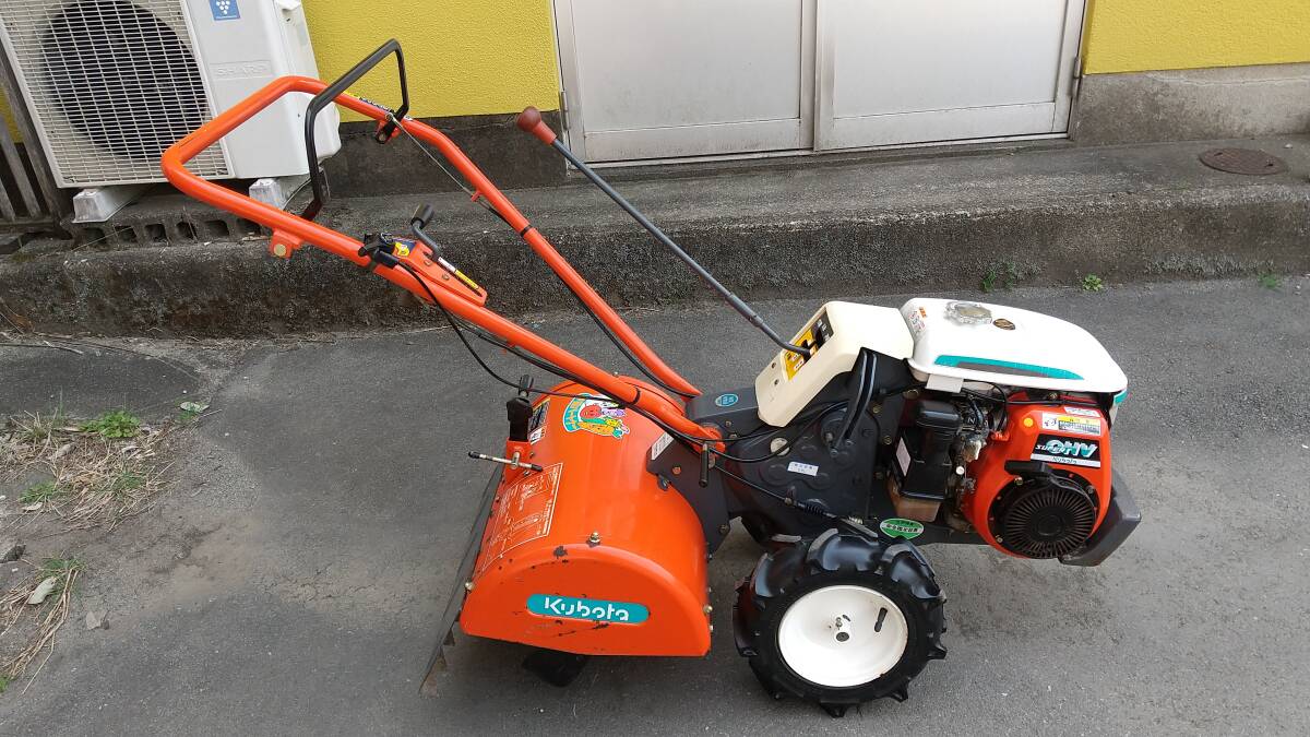 お買得】耕うん機 クボタ TR60 5.5馬力 爪正転/逆転 操作 お買得】耕うん機 クボタ TR60 5.5馬力 爪正転/逆転 操作