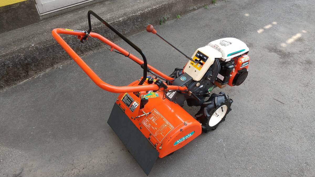 お買得】耕うん機 クボタ TR60 5.5馬力 爪正転/逆転 操作 お買得】耕うん機 クボタ TR60 5.5馬力 爪正転/逆転 操作