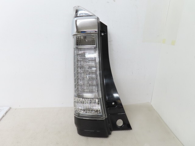 Ｎ－ＢＯＸ DBA-JF1 左テールランプ 33551-TY0-901 368621