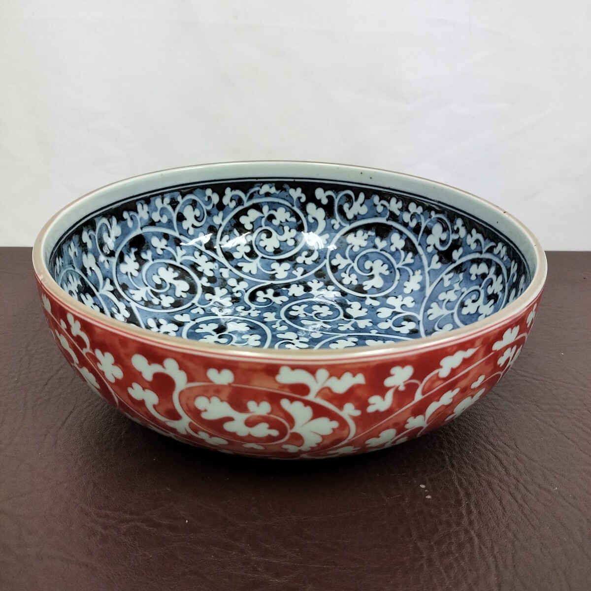 中古】美品 美濃焼 蛸唐草 大鉢 深鉢 雅東窯 たこ唐草模様 菓子 中古】美品 美濃焼 蛸唐草 大鉢 深鉢 雅東窯 たこ唐草模様 菓子