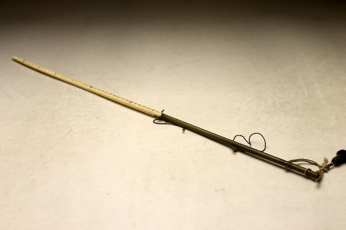 定番のお歳暮&冬ギフト 携帯箱付き 棒秤 時代物 余韻】 竿秤 秤 骨董品 古民具 その他