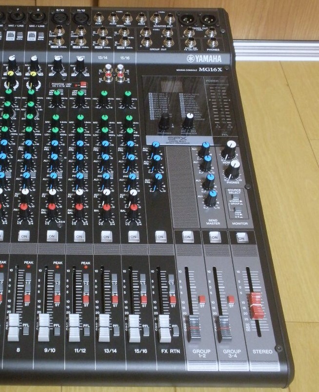 使用少美品・ハードケース付 YAMAHA(ヤマハ)MG16X アナログ 使用少美品・ハードケース付 YAMAHA(ヤマハ)MG16X アナログ
