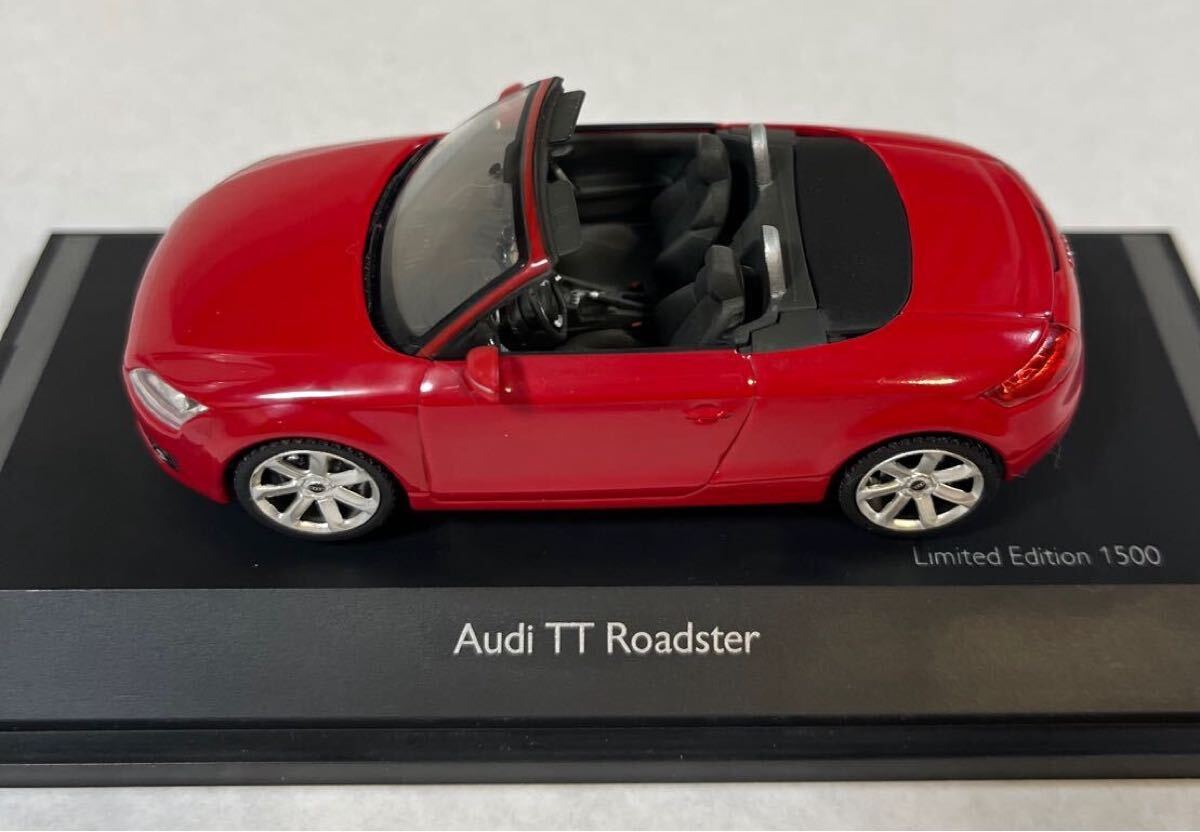 Audi TT Roadster Red 1/43 Scale Schuco制