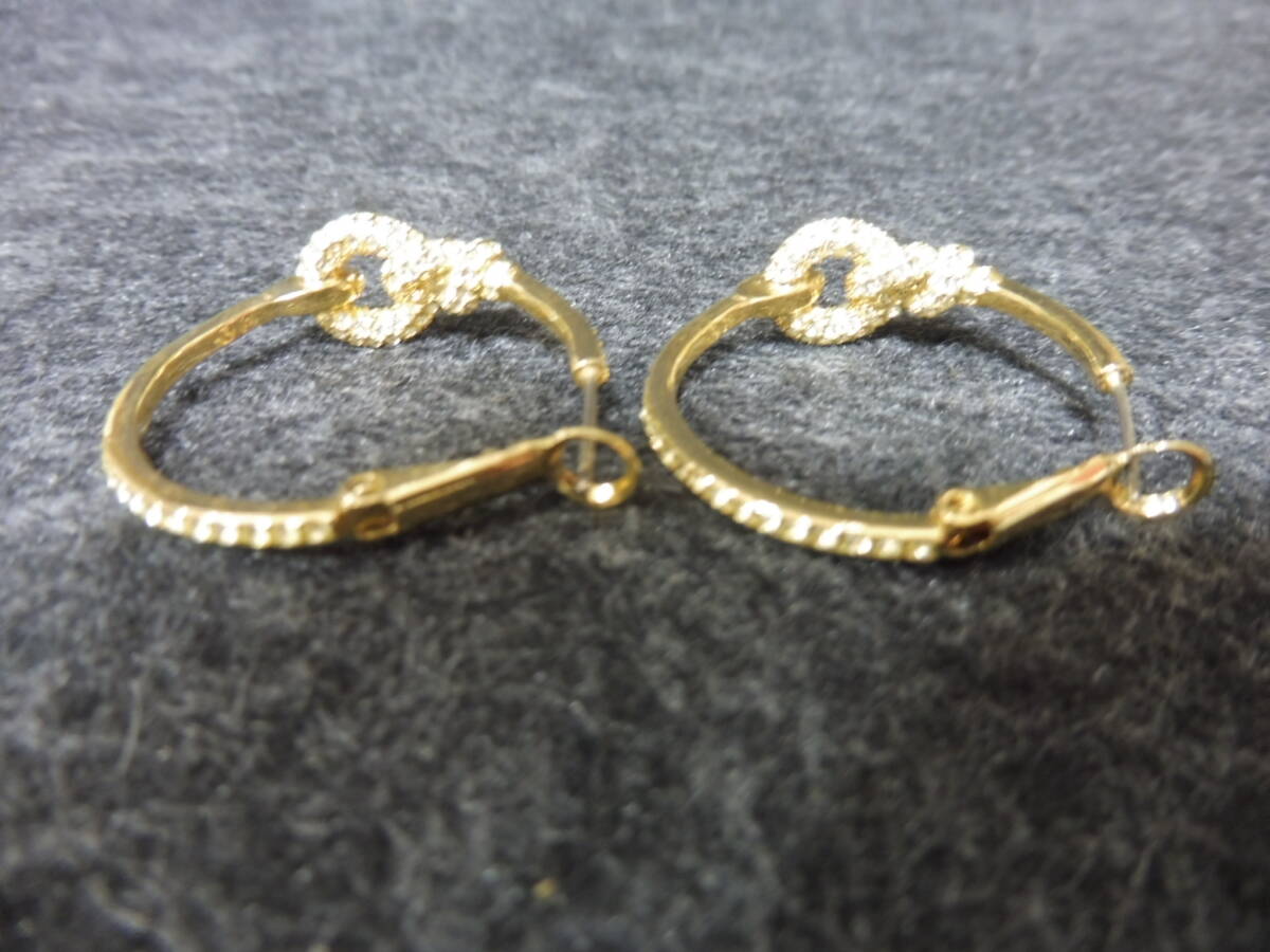  новый товар с ящиком SWAROVSKI Swarovski серьги оттенок золота Swaro аксессуары (60