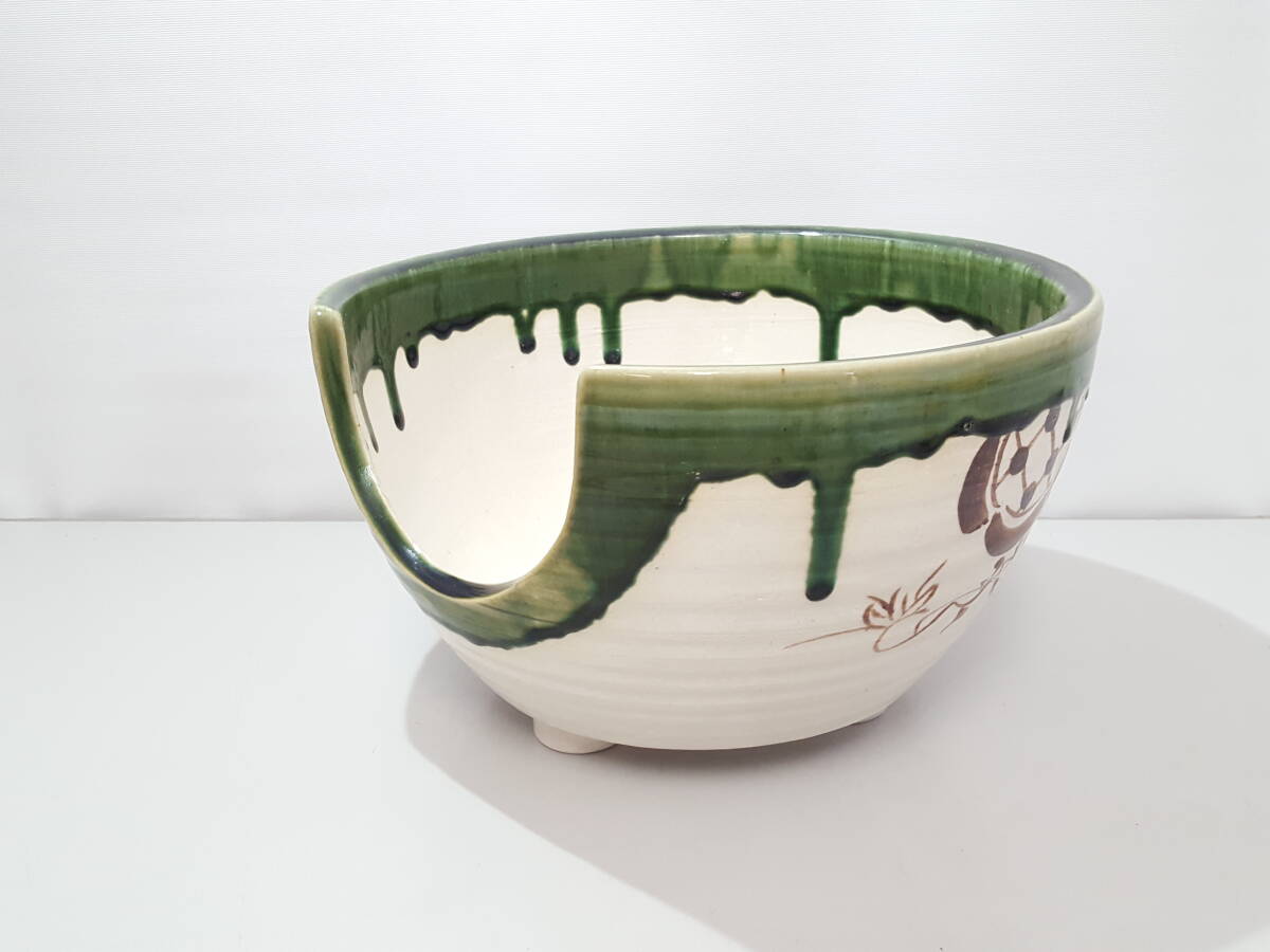 初だし】織部焼 加藤五陶 造 紅鉢風炉/茶道具/茶器/高さ約15cm 初だし】織部焼 加藤五陶 造 紅鉢風炉/茶道具/茶器/高さ約15cm