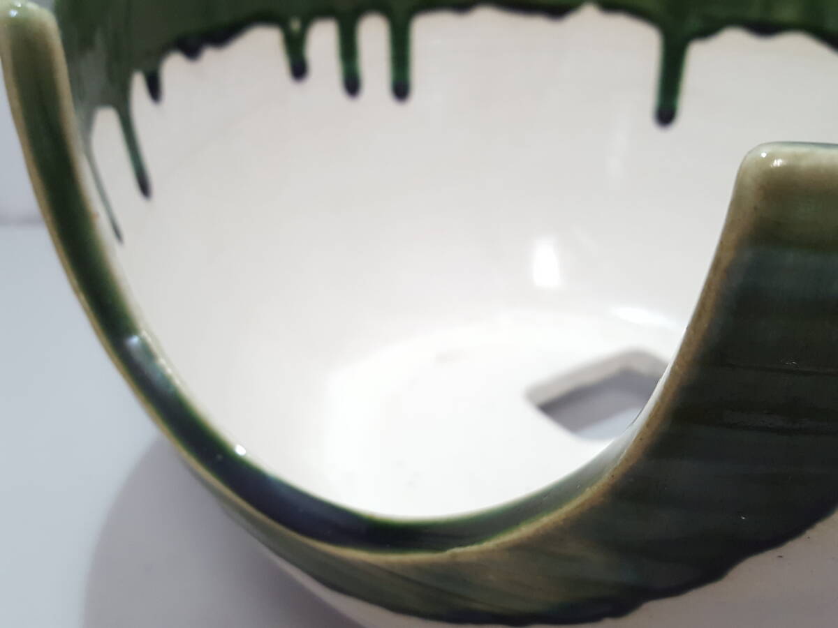 初だし】織部焼 加藤五陶 造 紅鉢風炉/茶道具/茶器/高さ約15cm 初だし】織部焼 加藤五陶 造 紅鉢風炉/茶道具/茶器/高さ約15cm