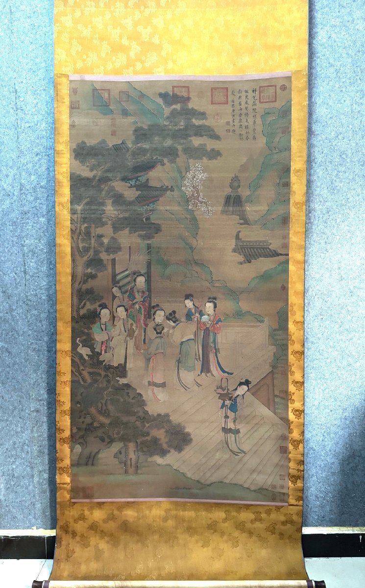 安】中国明時代画家「唐寅書」絹本「林苑雅集仕女図」掛軸 共箱 安】中国明時代画家「唐寅書」絹本「林苑雅集仕女図」掛軸 共箱
