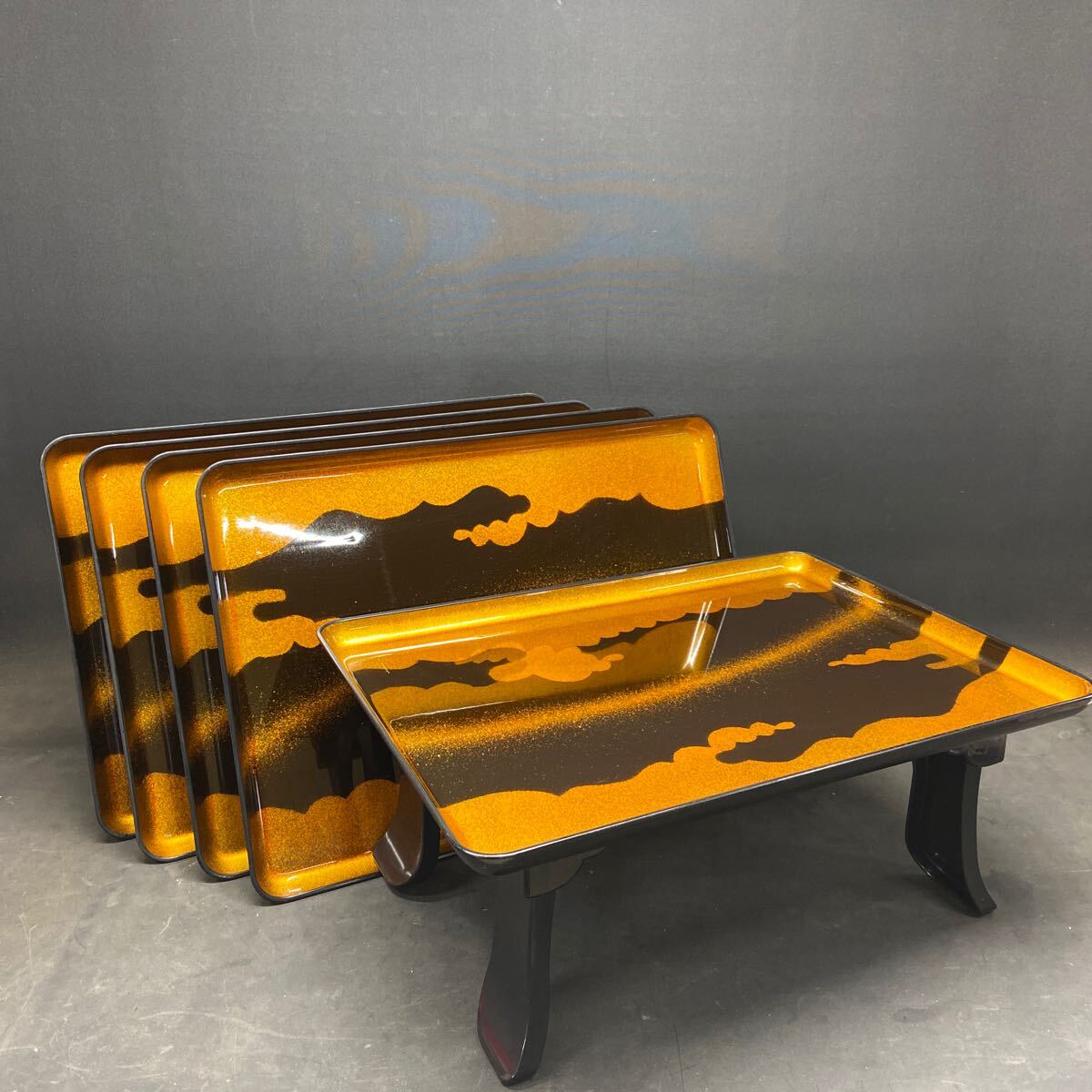 G2031 【 店舗用　平安膳 5客セット?。　?4㎝×39㎝ 腳付 折りたたみ 會席膳 盆 小料理 懐石料理 旅館 飲食 料亭 業(yè)務(wù)用 保管品