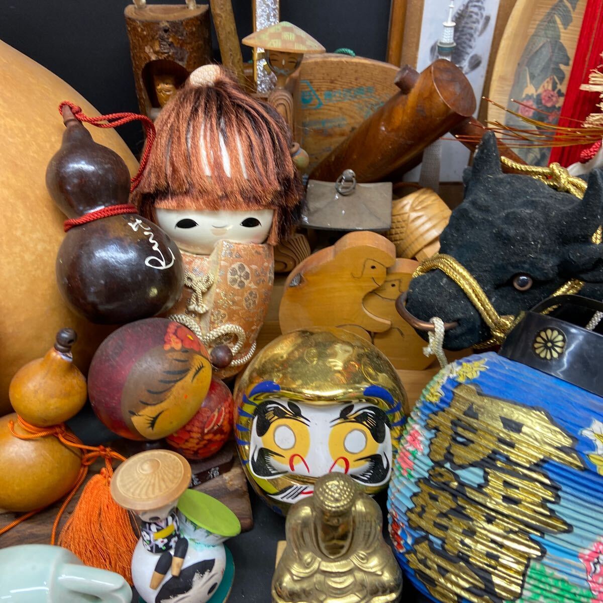 G2057 【大量!和風置物 まとめて!】 縁起物 陶器 お面 願掛け G2057 【大量!和風置物 まとめて!】 縁起物 陶器 お面 願掛け
