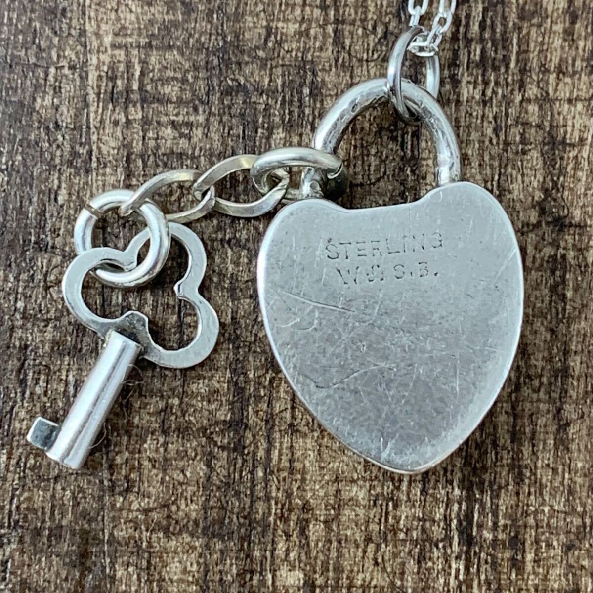 スウィートハートジュエリー南京錠 シルバー ヴィンテージ
