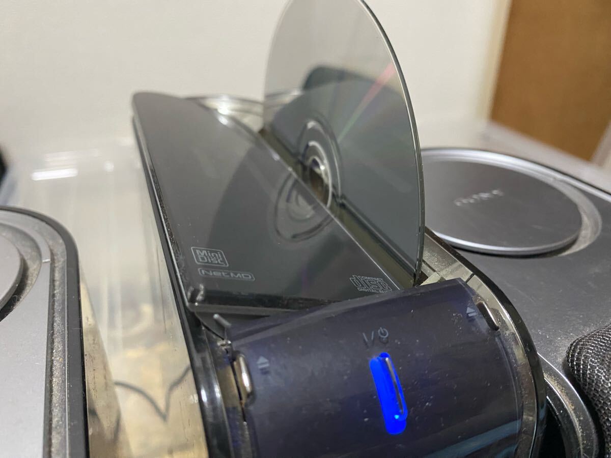 SONY LAM-Z05 MD CD コンポ 最近迄使用していた完動品です SONY LAM-Z05 MD CD コンポ 最近迄使用していた完動品です