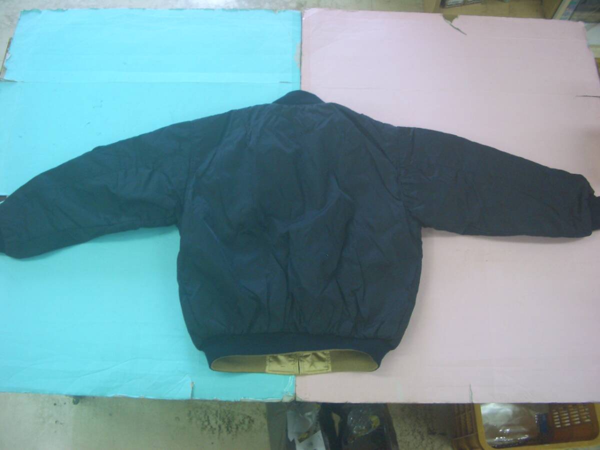 C6210-169♪【100】サントリー BOSS リバーシブルジャンパー サイズ=フリー_画像4