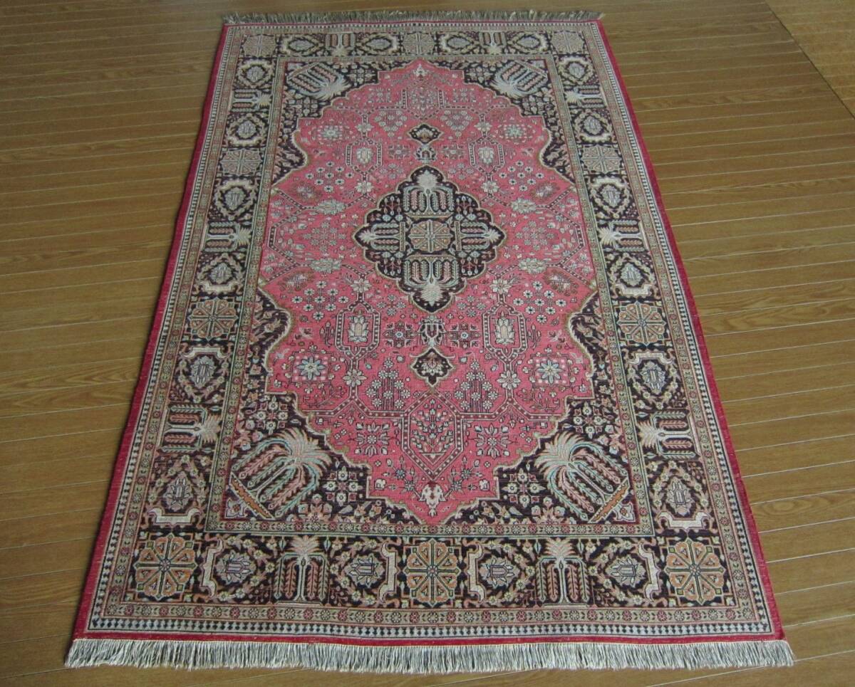 イラン、クム、シルクカーペット105x150cm。 イラン、クム