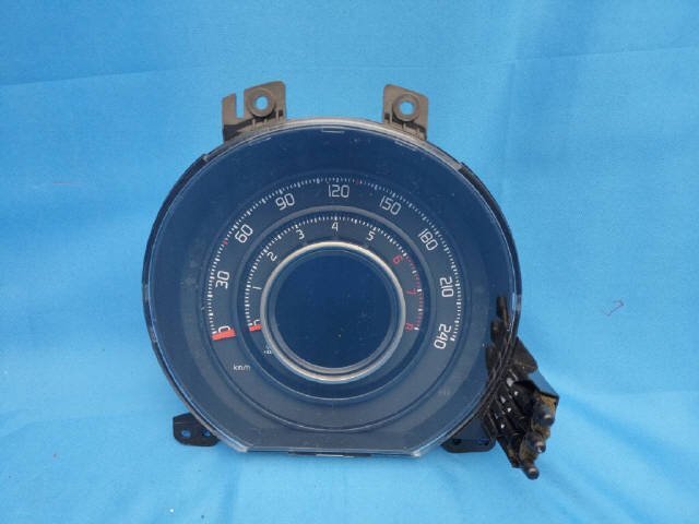 H26年 アバルト 500 ABA-312141 スピードメーター 312A1 735508941 MT 134235km フィアット[ZNo:07001542]
