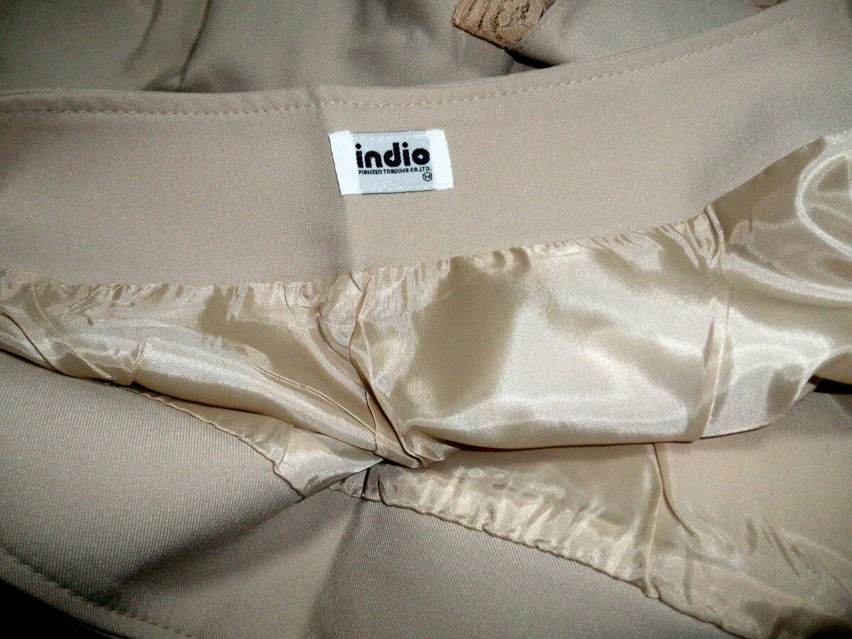 即決 新品 定価3500円 indio W７０ インディオ フリルレース ミニスカート ストレッチ ベージュ M 未使用 タグ付 ブランド 送料270円から 