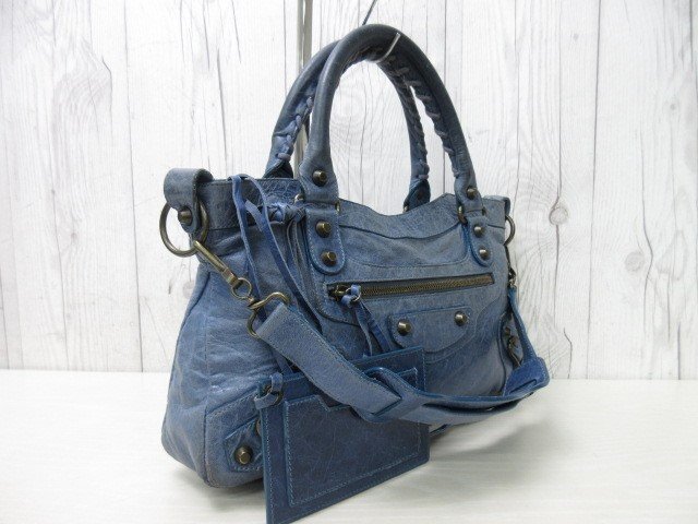 美品 BALENCIAGA バレンシアガ ザ・ファースト ハンドバッグ 美品 BALENCIAGA バレンシアガ ザ・ファースト ハンドバッグ