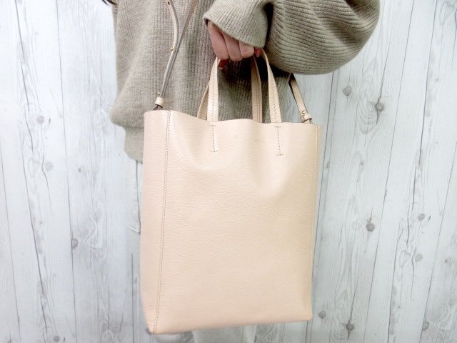 極美品 CELINE セリーヌ バーティカルカバ スモール 極美品 CELINE セリーヌ バーティカルカバ スモール