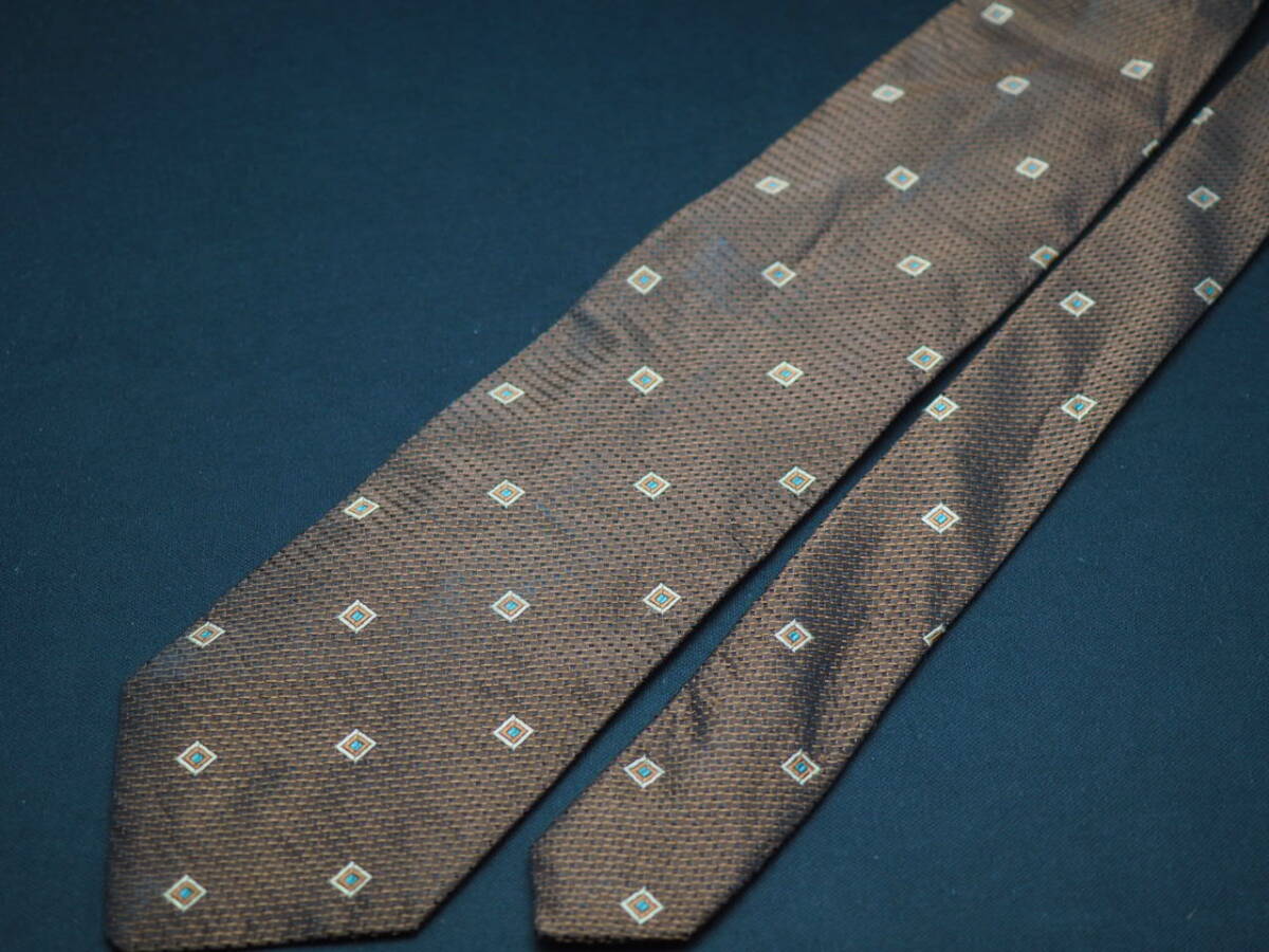 【HUGO BOSS ヒューゴ ボス】 D1951 ブラウン系 SILK ブランド ネクタイ 古着 良品_画像3