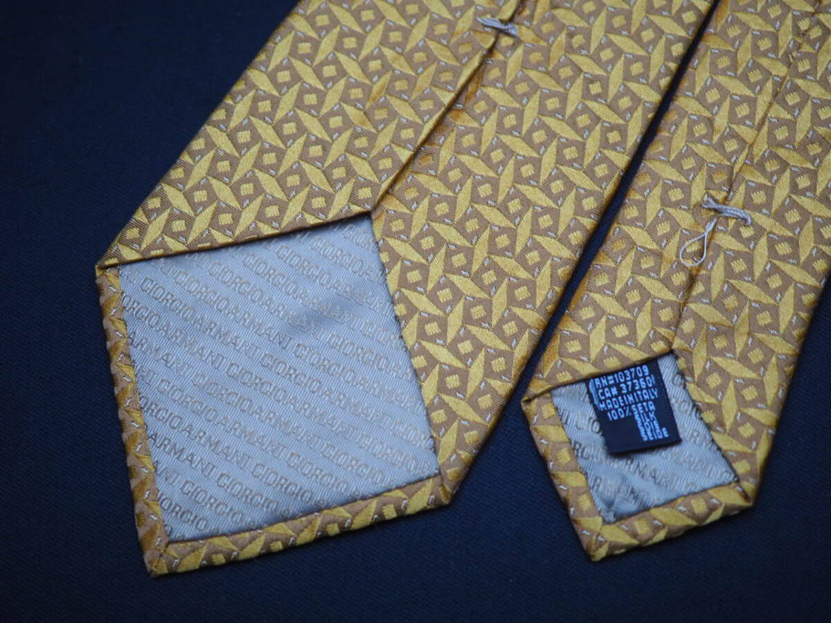 美品【GIORGIO ARMANI ジョルジオアルマーニ】 D2195 ゴールド系 SILK ブランド ネクタイ 古著 良品