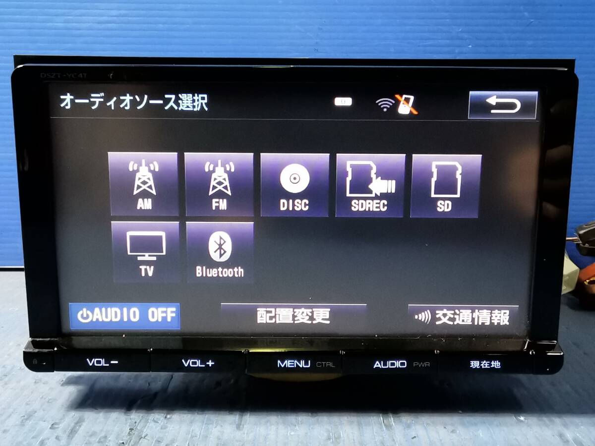 トヨタ純正9インチナビ DSZT-YC4T 地図データ2016年版 フルセグ トヨタ純正9インチナビ DSZT-YC4T 地図データ2016年版 フルセグ
