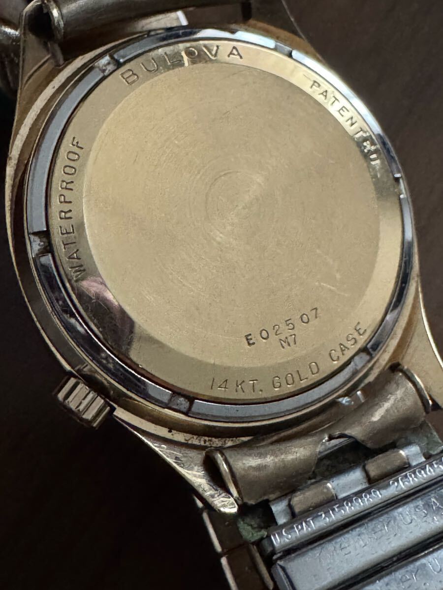 ブローバBULOVA アキュトロン2 Accutron II クロノグラフ96B239