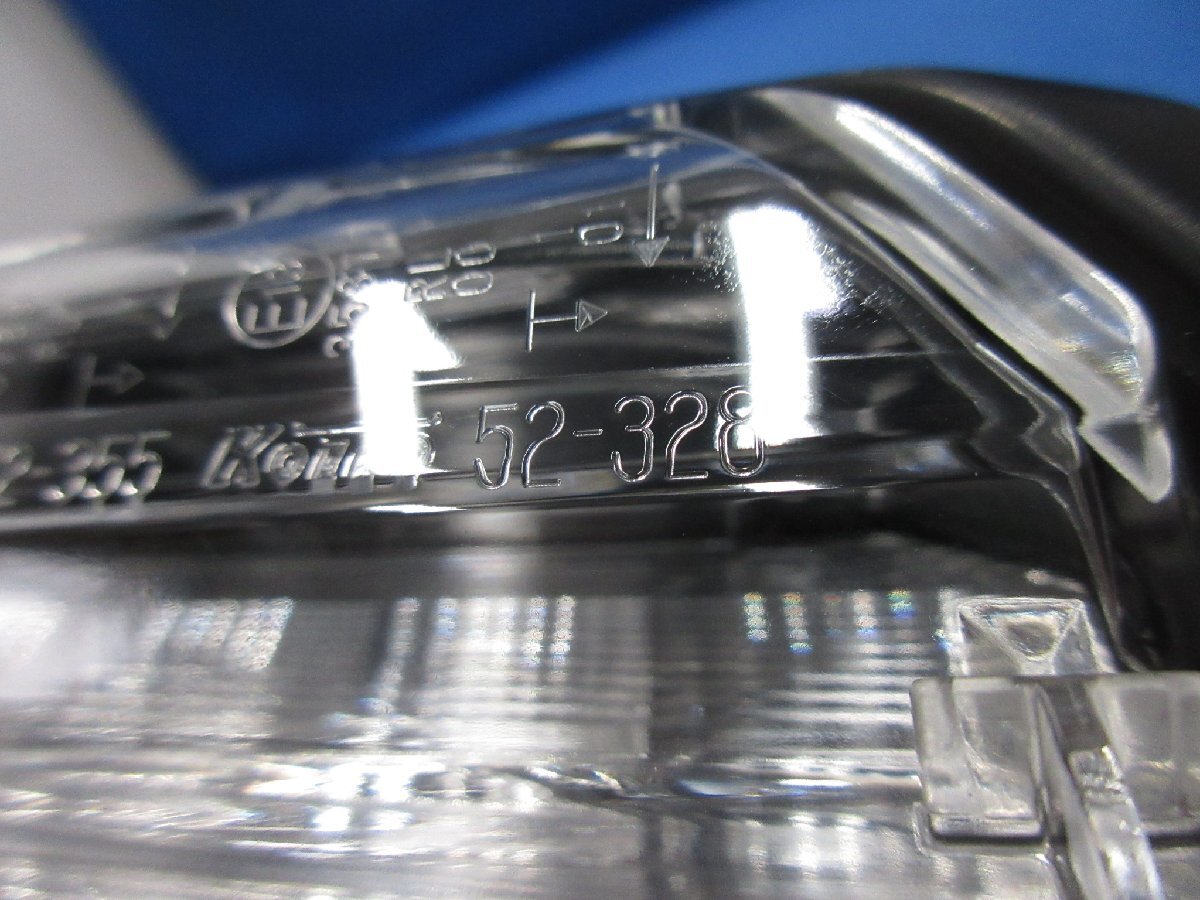 トヨタ ヤリス クロス 純正 右 LED デイライト ウインカー ターンシグナルランプ MXPB10 MXPB15 MXPJ10 MXPJ15 Koito 52-328  ヤリスクロス 純正ポジション・カラーデイライト化キット 全3色