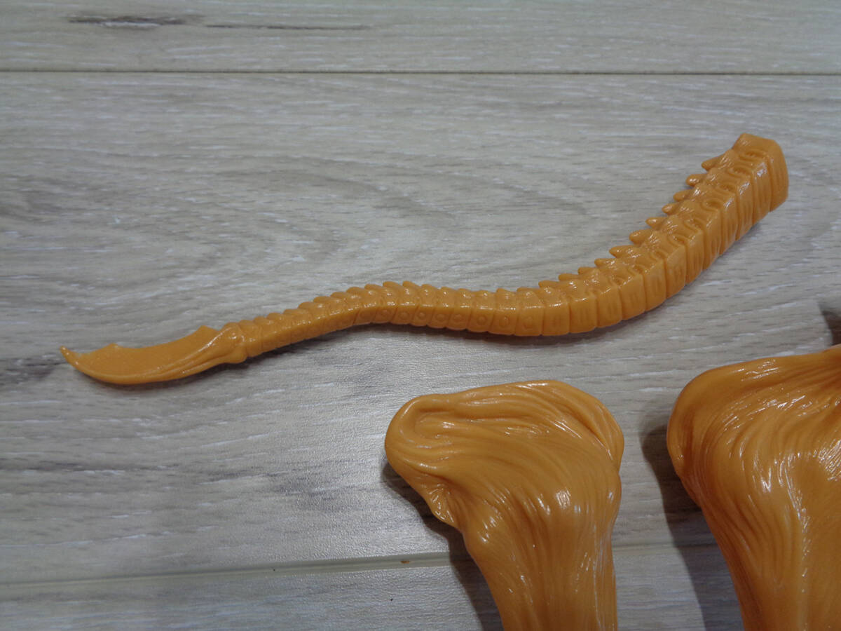 エイリアン ドッグ?バスター 1/1 スケール PVC モデルキット ハルシオン HALCYON 新品 未組み立て レア！