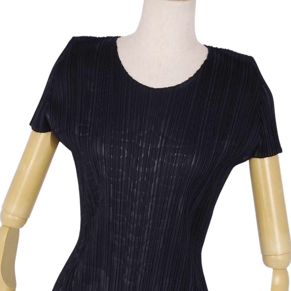 美品 プリーツプリーズ イッセイミヤケ PLEATS PLEASE シャツ ブラウス ショートスリーブ 半袖 総柄 プリーツ 3ブラック ce03ml-rm20e29606