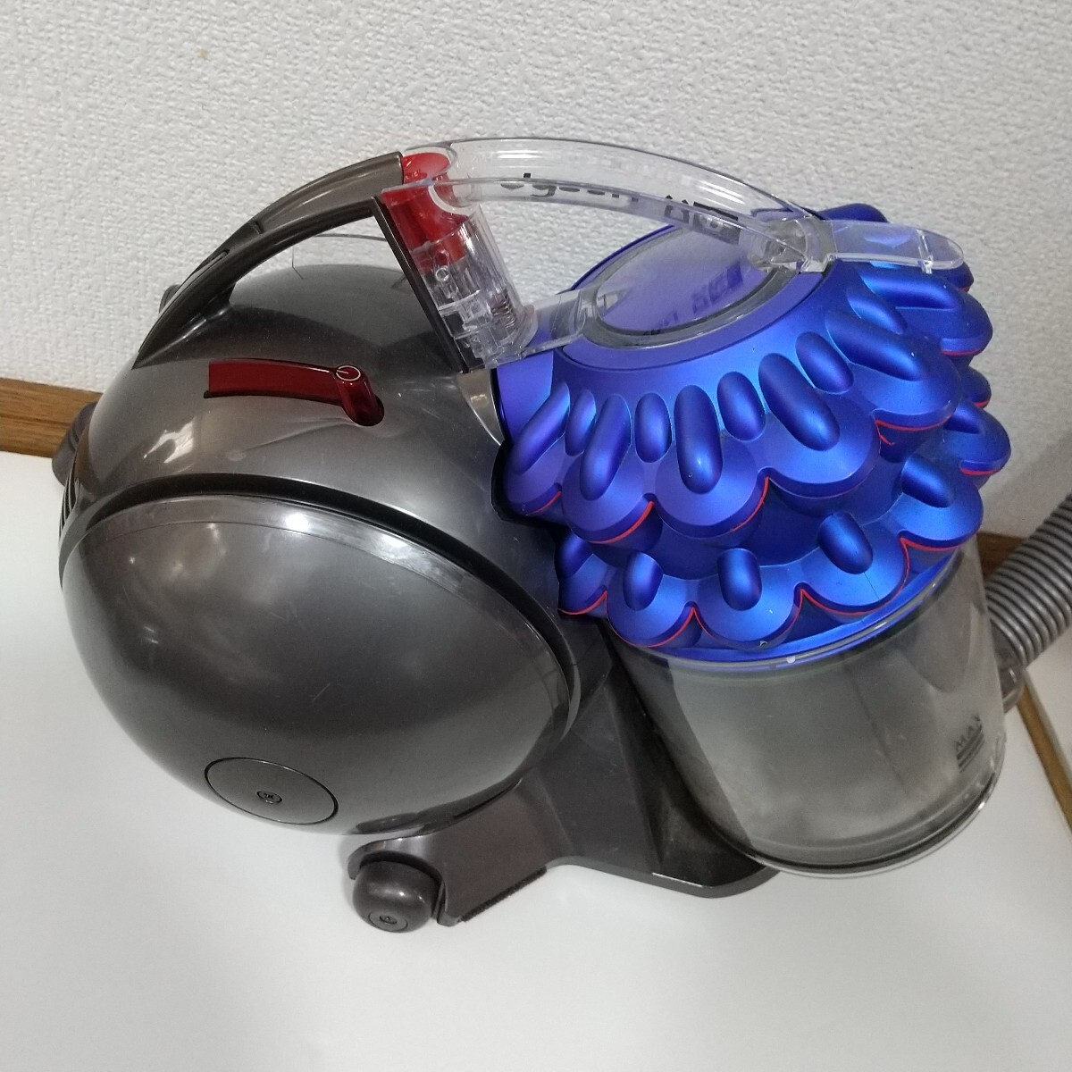 ダイソン dyson 掃除機 DC63 キャニスター型 サイクロン ダイソン dyson 掃除機 DC63 キャニスター型 サイクロン