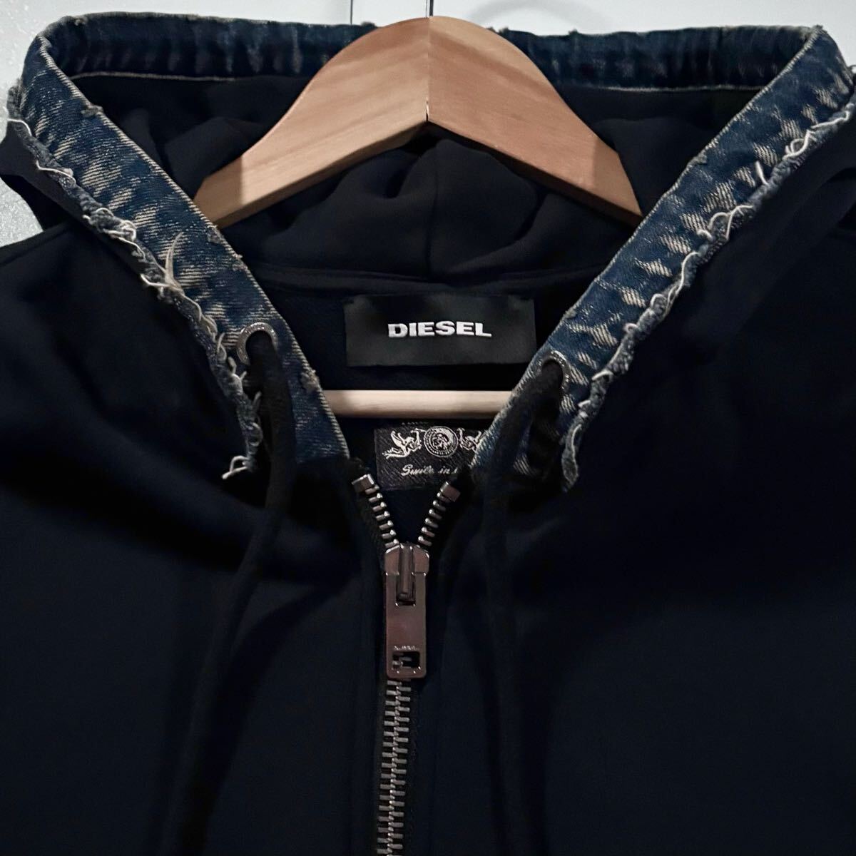 極美品/XLサイズ○DIESEL ディーゼル ジップアップ パーカー 極美品/XLサイズ○DIESEL ディーゼル ジップアップ パーカー