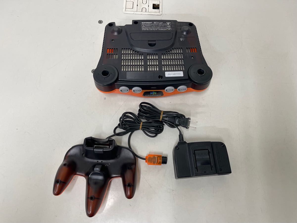 B628 N64 ニンテンドー64 本体 クリアオレンジ&クリアブラック B628 N64 ニンテンドー64 本体 クリアオレンジ&クリアブラック