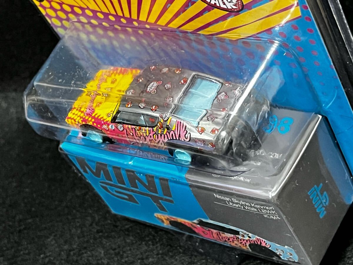 MINI GT 1/64 チェイスカー／シークレット ニッサン