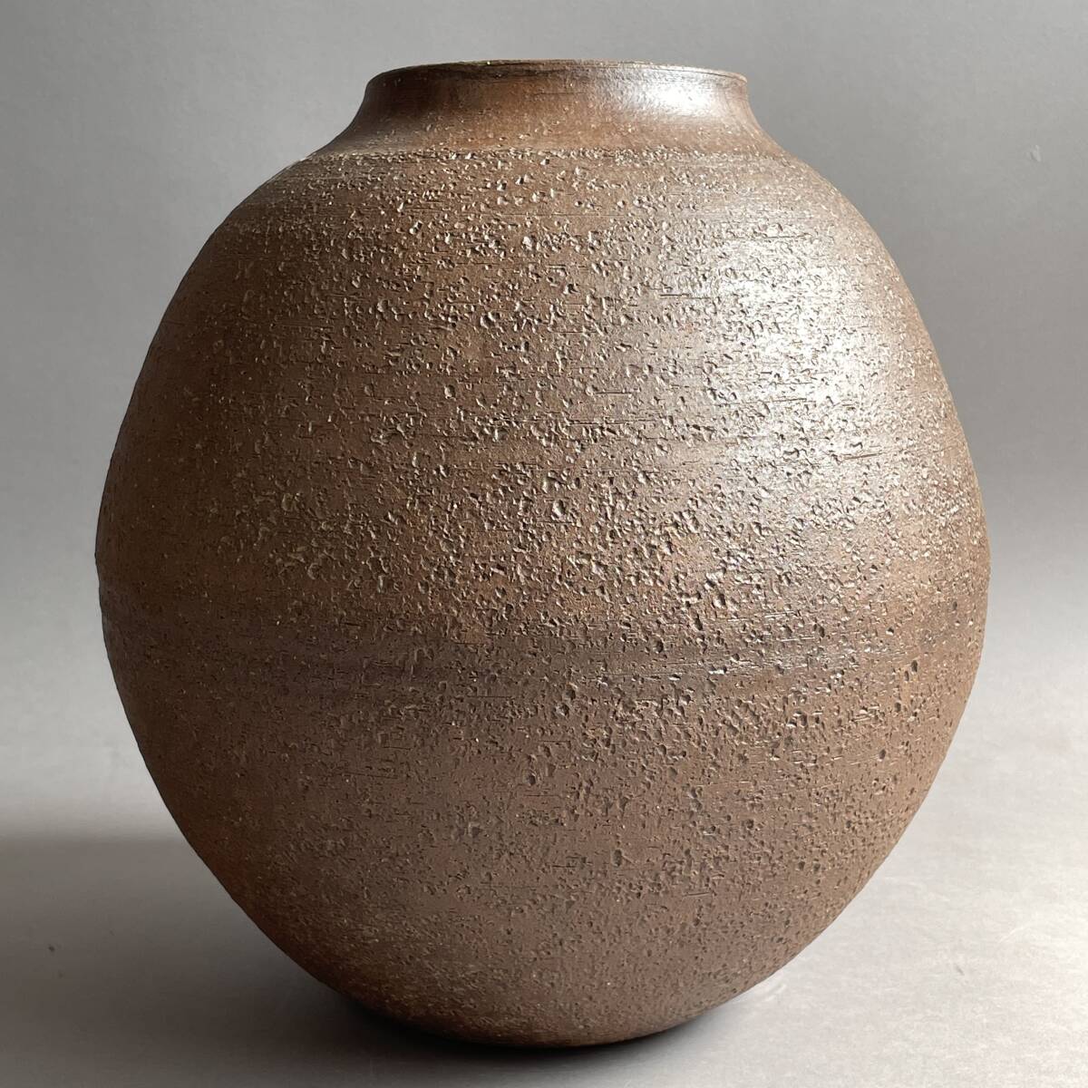 MS2772 九谷焼名工 人気作家 中村陶志人作 花鳥図 花瓶 高さ:約 MS2772 九谷焼名工 人気作家 中村陶志人作 花鳥図 花瓶 高さ:約