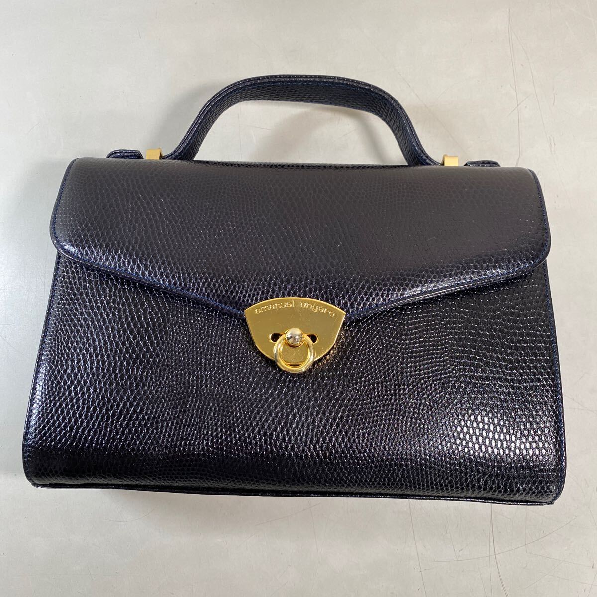 b*☆中古品 ungaro ウンガロ クロコ型押し レザー 2Way b*☆中古品 ungaro ウンガロ クロコ型押し レザー 2Way