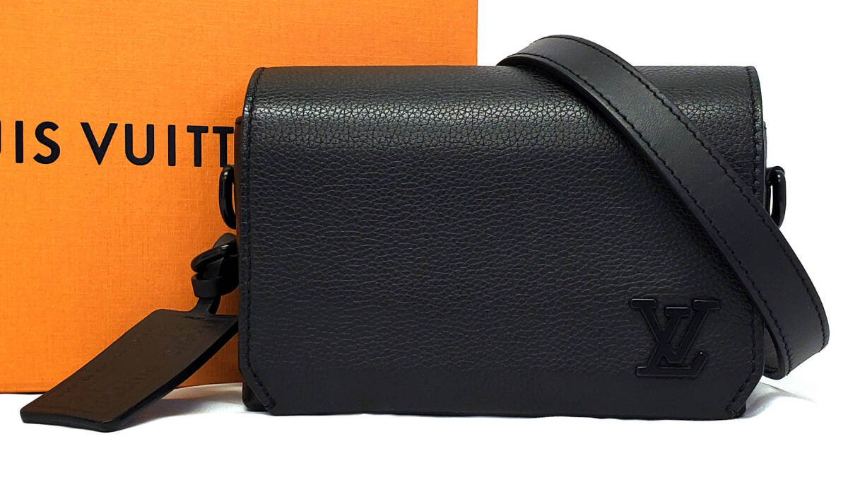 S065◆ほぼ未使用【ルイヴィトン】LVアエログラム ファストライン ウェアブルウォレット 斜め掛け ショルダーバッグ◆IC確認(rèn)済み メンズ 黒