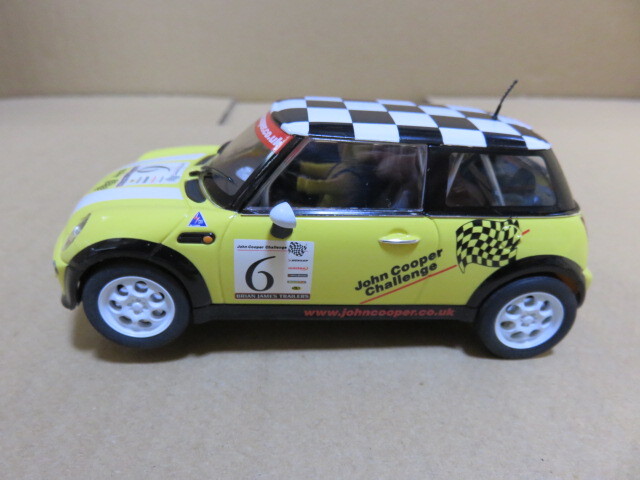 スケーレックス スロットカー ミニクーパー&フォード セット ☆中古 スロットカー スケーレックス製 ミニクーパー 数量限定版