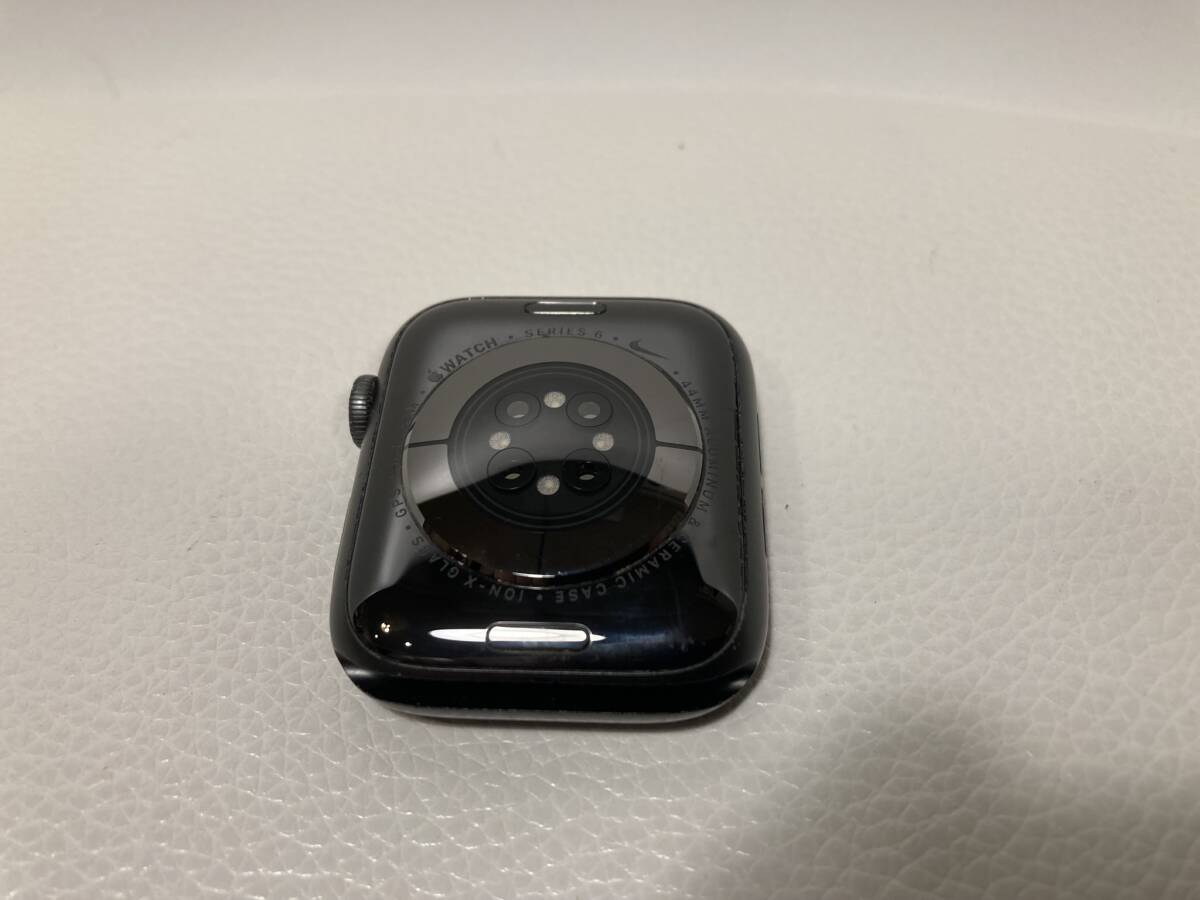Apple Watch Nike Series 6 GPSモデル 44mm スペースグレイ Apple Watch Nike Series 6 GPSモデル 44mm スペースグレイ