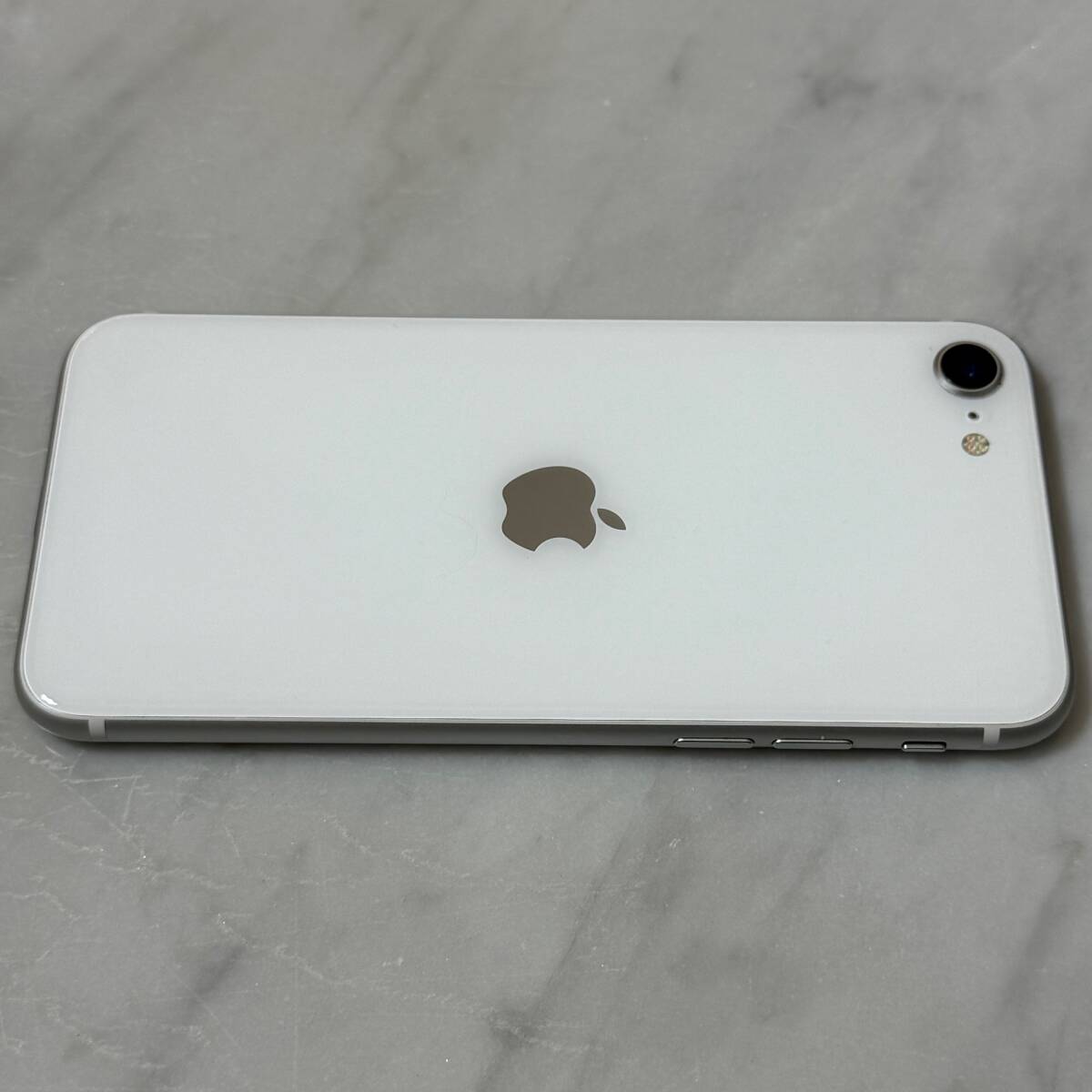 バッテリー89% SIMフリー iPhone SE 第2世代 128GB MXD12J/A バッテリー89% SIMフリー iPhone SE 第2世代 128GB MXD12J/A