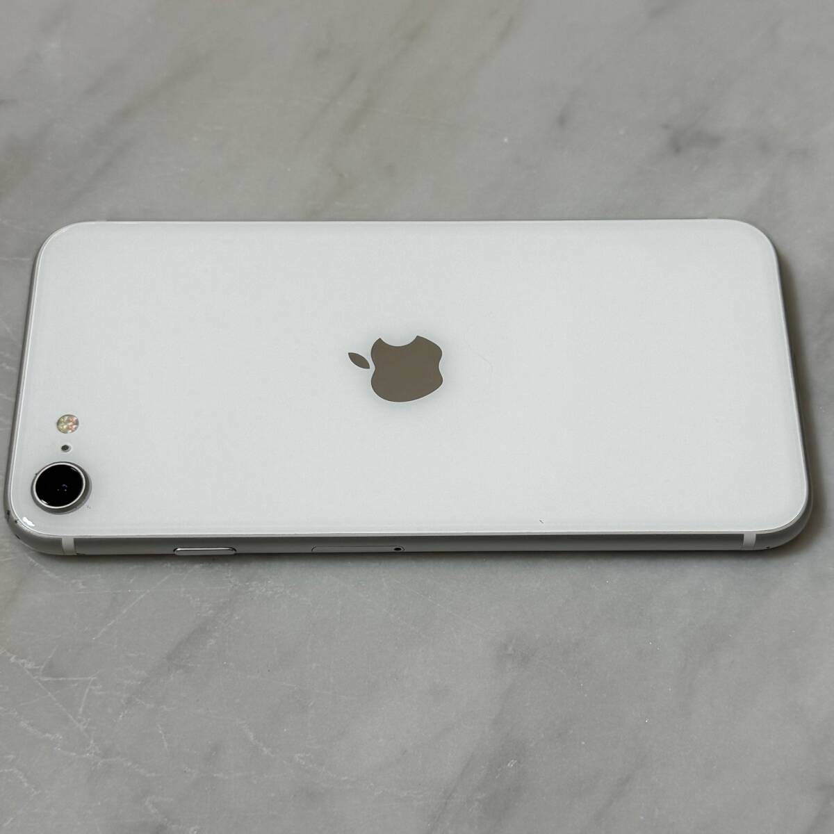 バッテリー89% SIMフリー iPhone SE 第2世代 128GB MXD12J/A バッテリー89% SIMフリー iPhone SE 第2世代 128GB MXD12J/A