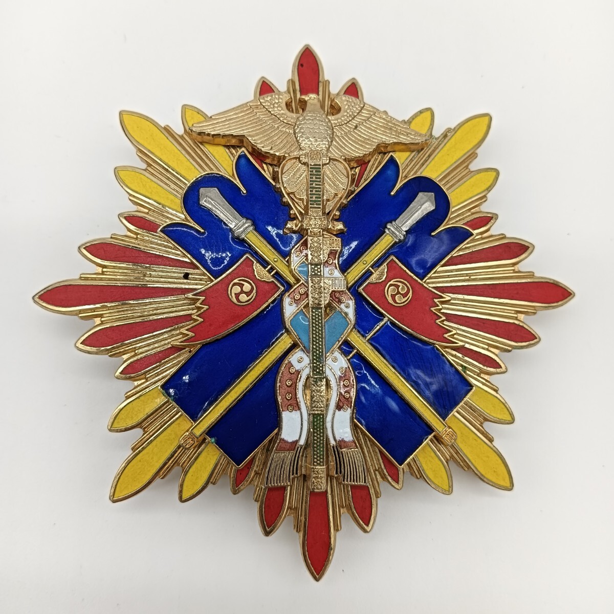 A2041】レア 功一級 金鵄勲章 複製品 レプリカ 正章副章 勲章 A2041】レア 功一級 金鵄勲章 複製品 レプリカ 正章副章 勲章