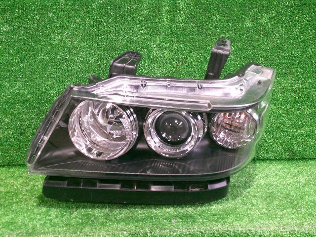 4kurudepa H23年 ゼスト CBA-JE2 左 ヘッド ランプ ライト 33151 4kurudepa H23年 ゼスト CBA-JE2 左 ヘッド ランプ ライト 33151