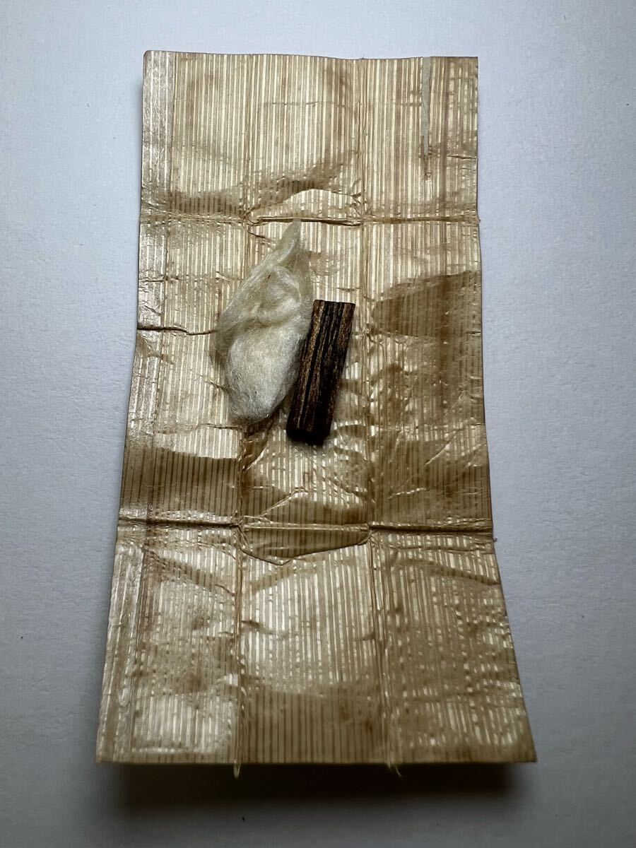 古渡命銘木 六十一種名香の内 伽羅 銘 【東大寺】0.221g 伽羅 古渡命銘木 六十一種名香の内 伽羅 銘 【東大寺】0.221g 伽羅