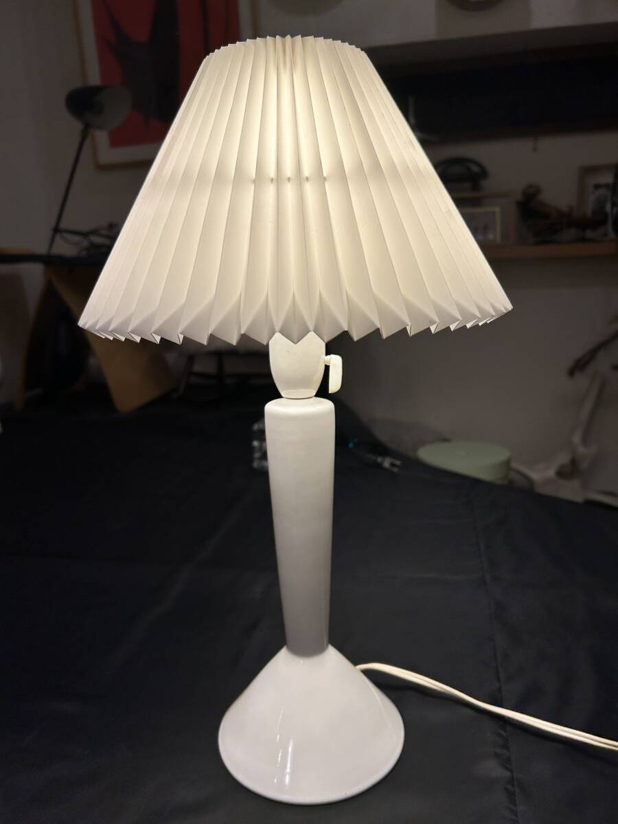 骨董品】ブロンズ 卓上ランプ 天使 獣脚 ナイトスタンド 照明 骨董品】ブロンズ 卓上ランプ 天使 獣脚 ナイトスタンド 照明