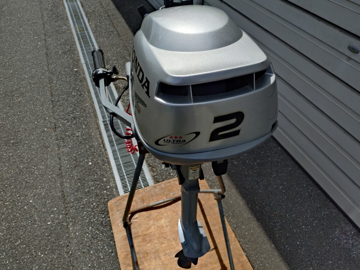 33売切 HONDA 2馬力 船外機 4スト 訳アリ難アリ S足 小型船舶用 33売切 HONDA 2馬力 船外機 4スト 訳アリ難アリ S足 小型船舶用